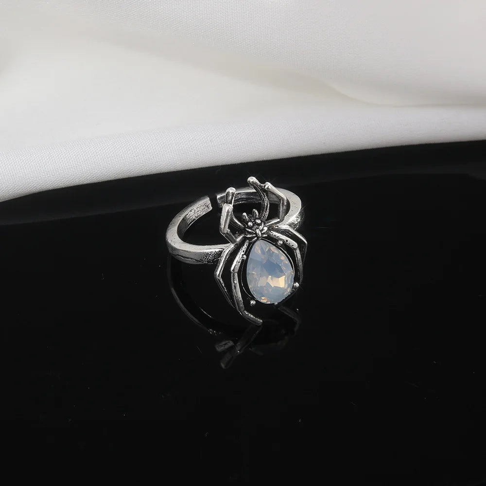 Lucia Ring