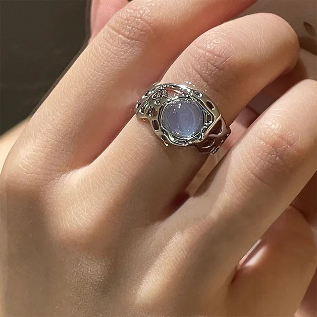 Lucia Ring